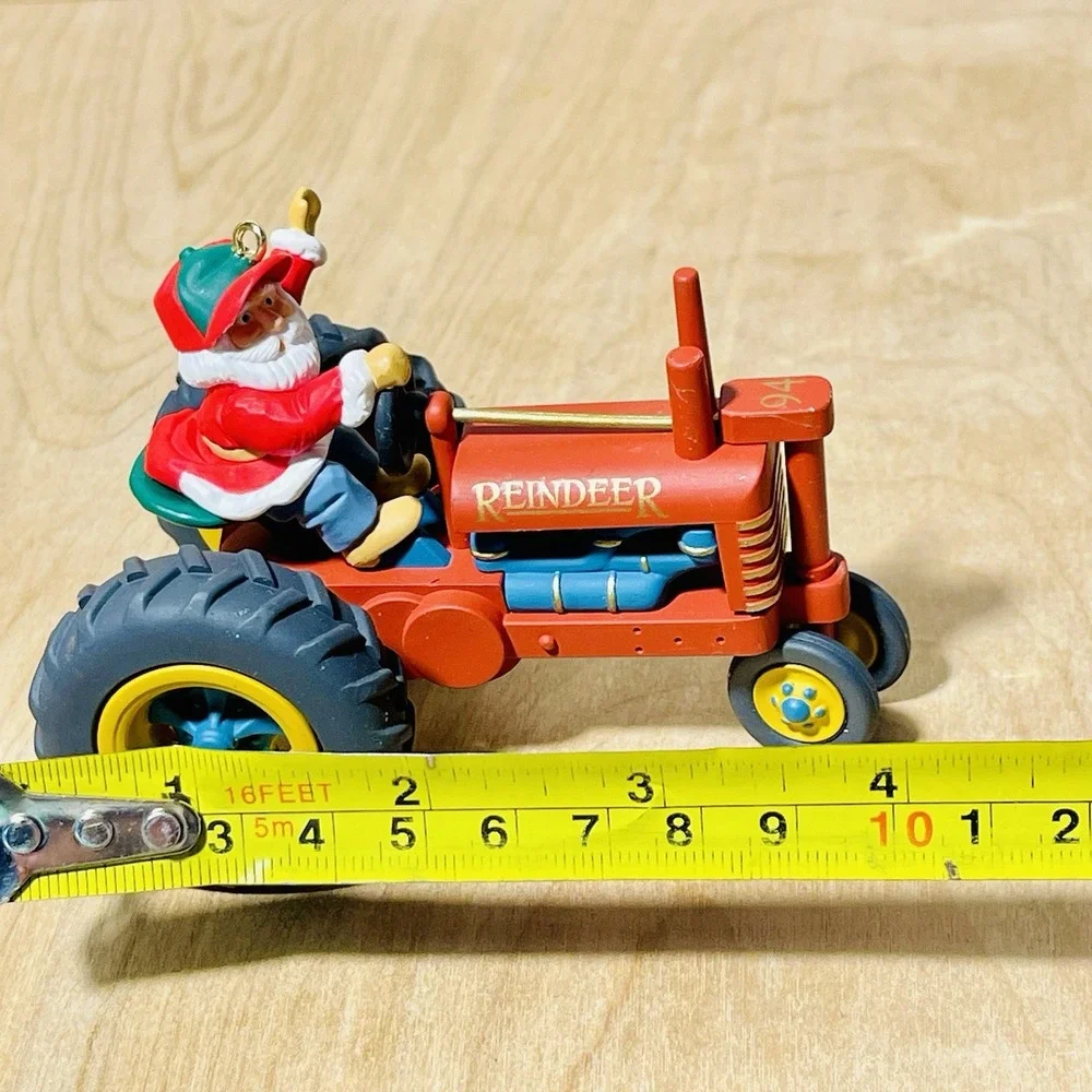 VTG 1994‎ Hallmark Keepsakes Ornament Here Comes Santa Makin Tractor Tracks